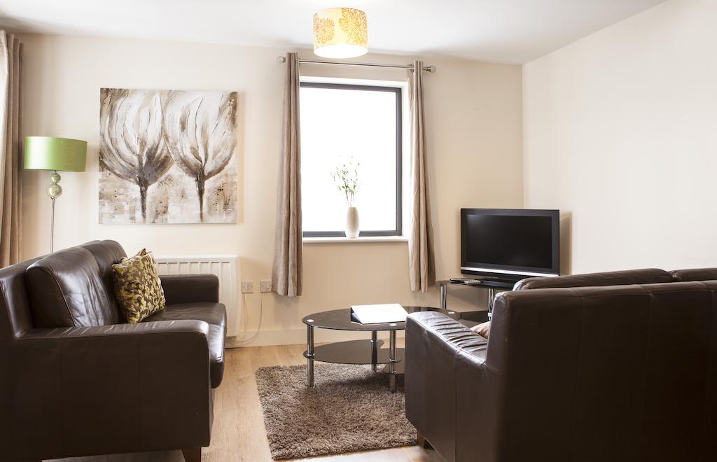 Cheltenham Plaza Apartments Ashchurch Cameră foto